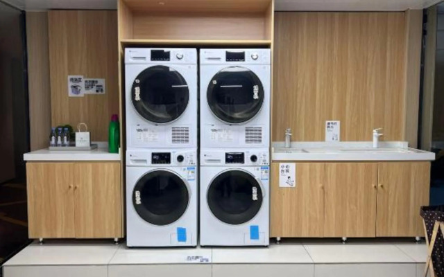 Iu Hotel Zhengzhou Science Avenue Zhengzhou University