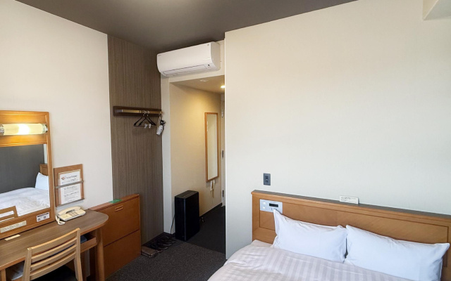 Hotel Route-Inn Aso Kumamoto Airport Ekimae – Guest Rooms – Ozu