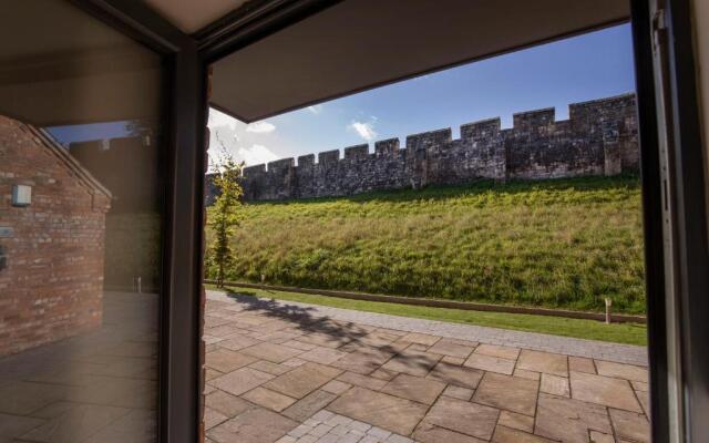 City Apartments Monkbar Mews