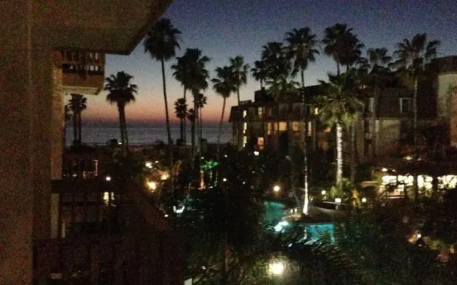 Oceanside Beach Condo