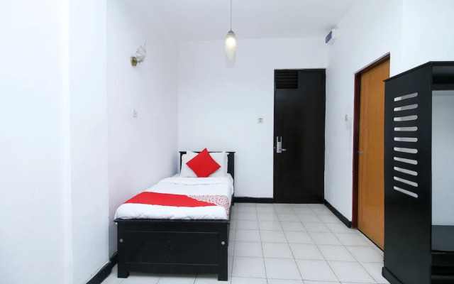 OYO 367 Hotel Nathaliya