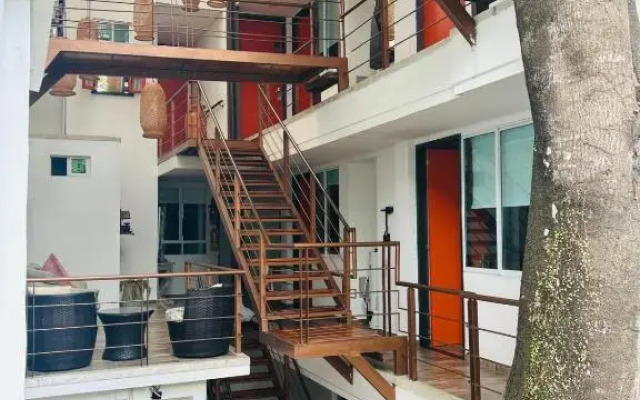 Treehouse 1959 Hotel