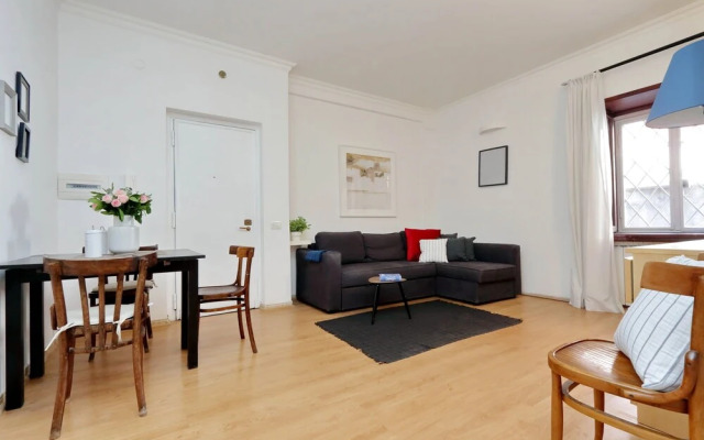 St Peter Mediatrice Apartment