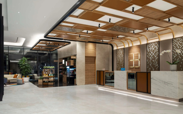 Hilton Garden Inn Jakarta Taman Palem