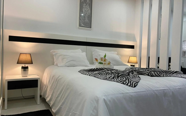 THE CEDAR TREE HOUSE Studio 48