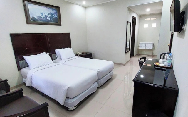 Capital O 1256 Sangga Buana Resort and Convention Hotel