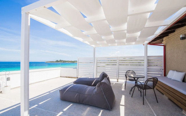 Antigoni Seaside Resort