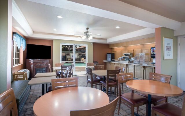 SureStay Hotel by Best Western Ukiah