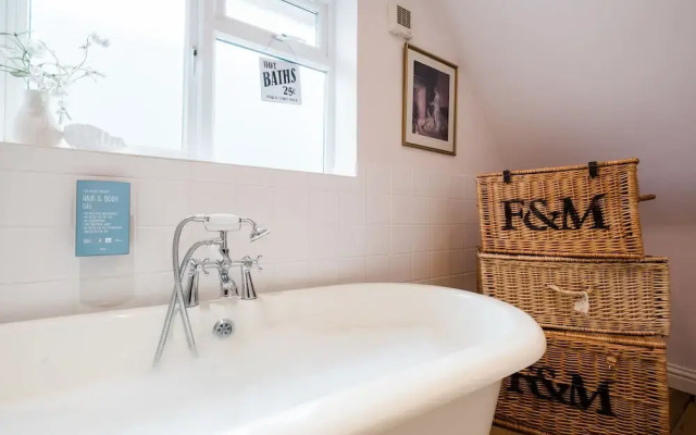 Whitstable's Beachcombers, Sleeps 10, Dog Friendly