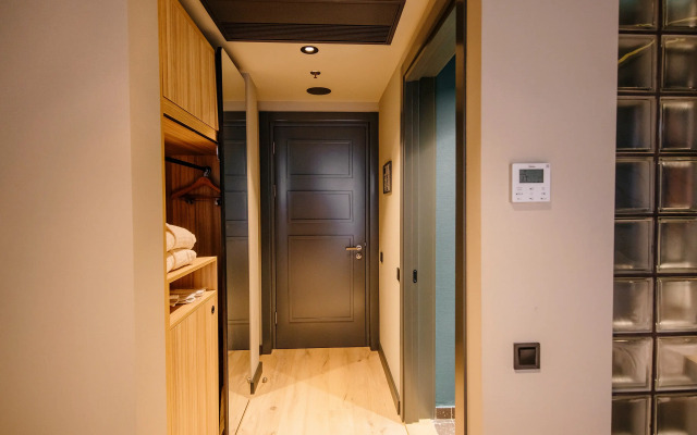 Sandali Metekhi Boutique Hotel