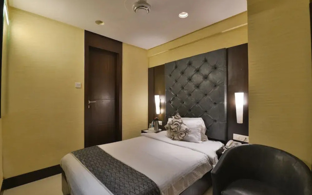 Hotel The Golden Oak Central by Citrus Prime
