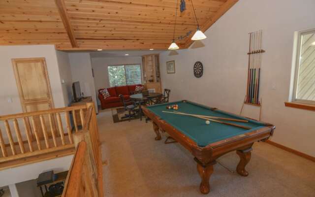 Kantor's Hideout by Tahoe Mountain Properties