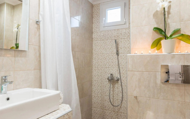 Ammos Beach Seaside Luxury Suites Hotel