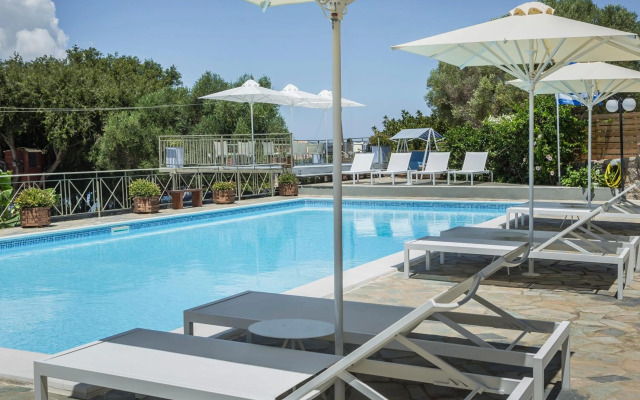 Panorama Fanari Studios & Apartments