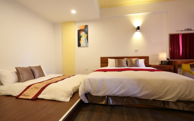 Corner House - Hostel