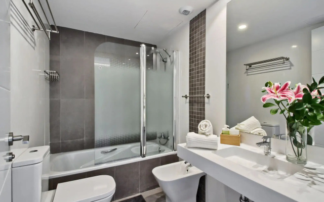 Carihuela Suites