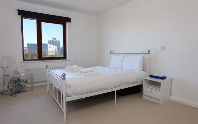 Modern, Stylish 1 Bed In Shadwell