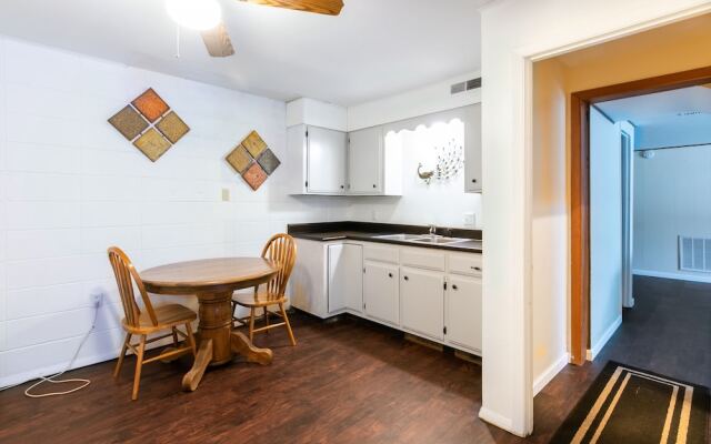 SmokyStays Private Pool Chalet