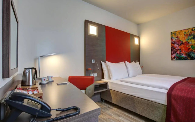 Отель Orangerie