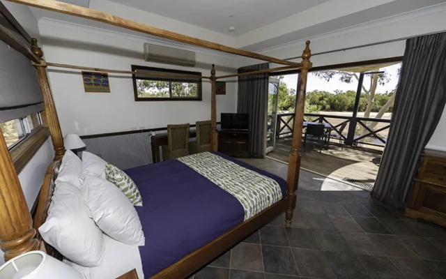 Fitzroy River Lodge