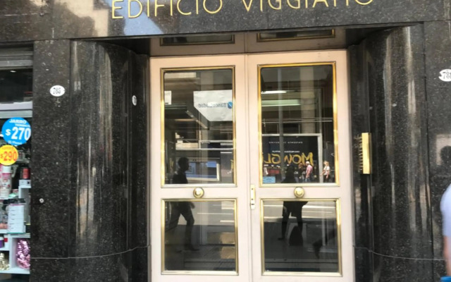 Dpto. Av. Corrientes al 700-Centro