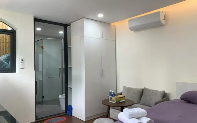 Lucy Hotel & Apartment