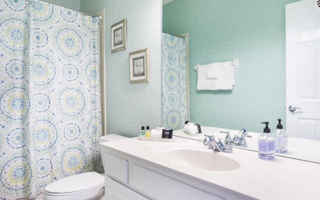 Oasis Escape Townhome 3 Bedroom Condo by Redawning