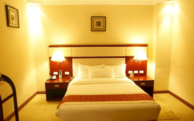 Planet Hotel