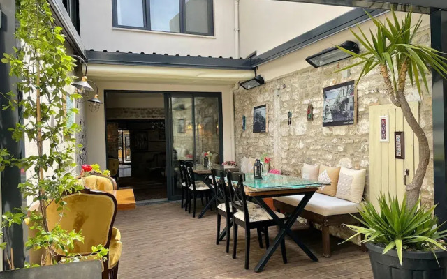 Sakli Tas Konak Otel