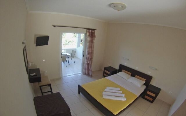 Pouliezos Koklanis Zante Apartments