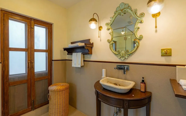 Loto Bianco by Hireavilla -4br w Pvt Pool Siolim