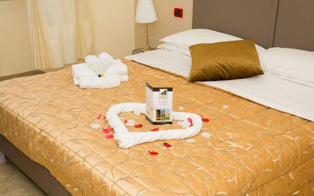 Nerva Accommodation