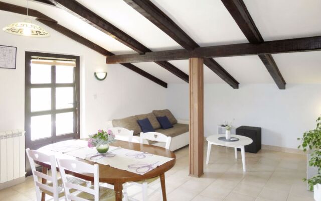 Apartment Lukeni Vinjerac 32818