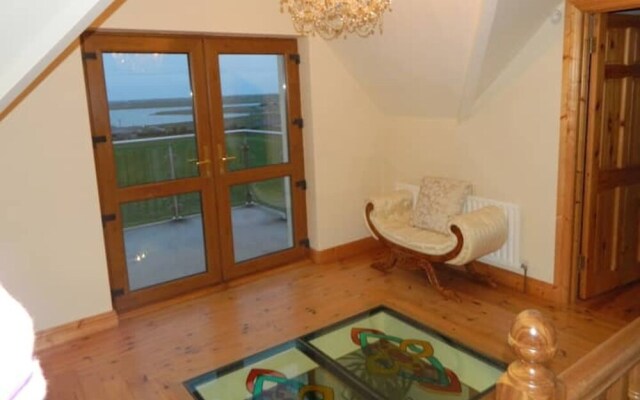 Luxury 4 Bedroom House in Tallagh Hill, Belmullet