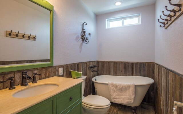 LEDGEROCK POINTE - 3 Br Home