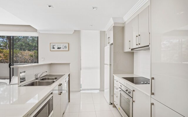 Shoal Bay Road, Aura Apartments, Unit 05, 59