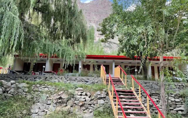 SHAHI Resort kachura