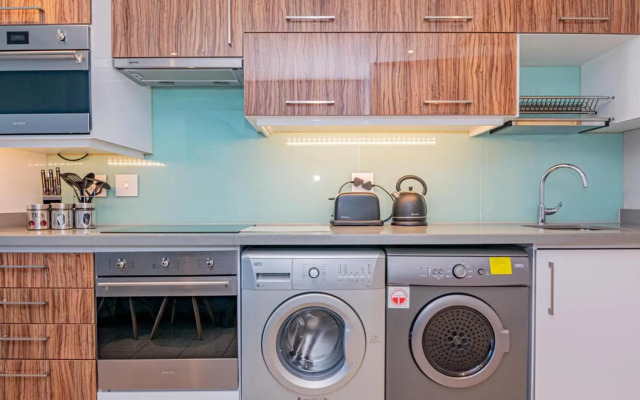 Pearls Studio - Sea Facing