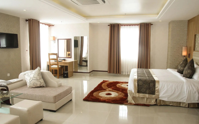 West Hotel