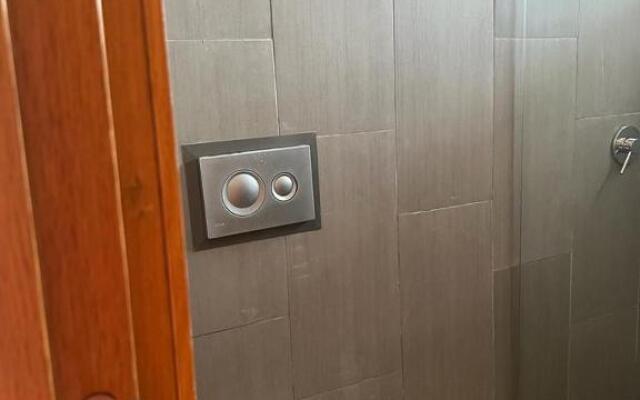 Beautiful sunny apartment with swim pool in Marina