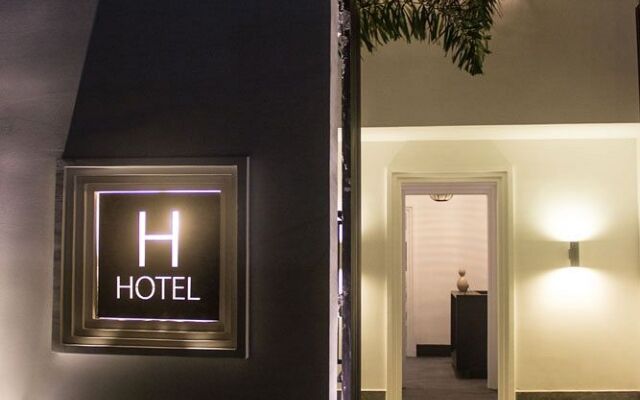 H Hotel Cambodia