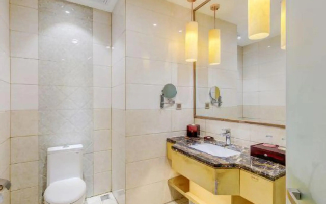 Lanling Longzhimeng Hotel