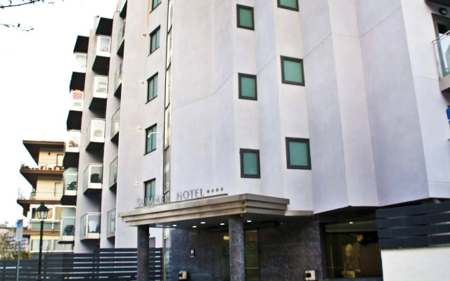 Summer Hotel