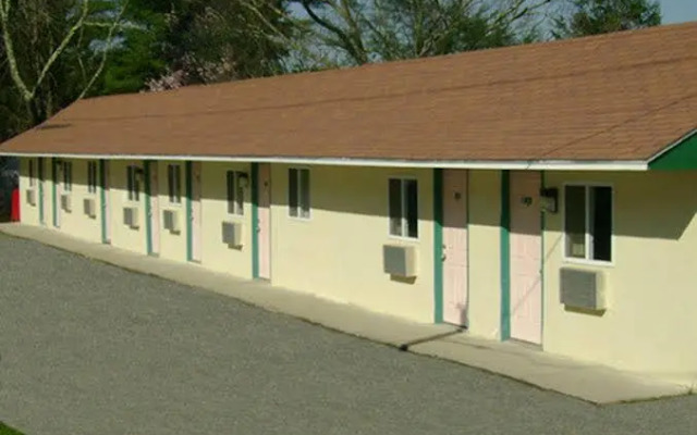 Passport Inn And Suites Chaplin