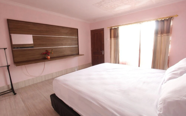 OYO Life 93284 Kos Cendana Raya