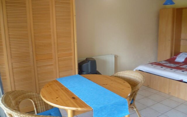 Appart-Hotel Dry Les Courtis