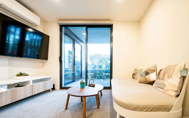 Luxury and Stylish Apt on NB Ave