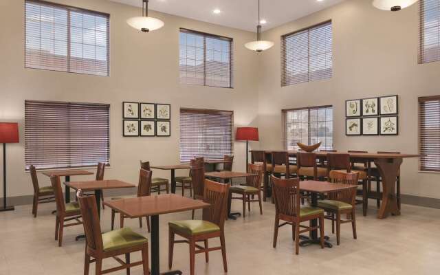 Country Inn & Suites by Radisson, London, KY