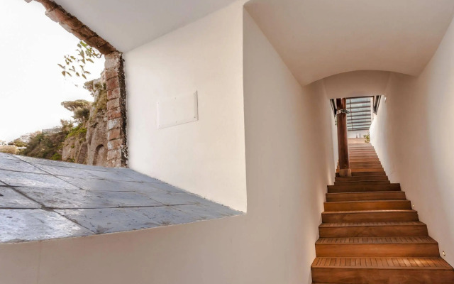 Yacht Club Capo Cervo Suites