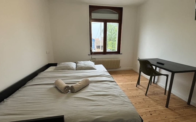 Maison 5 Chambres et Parking Gratuit